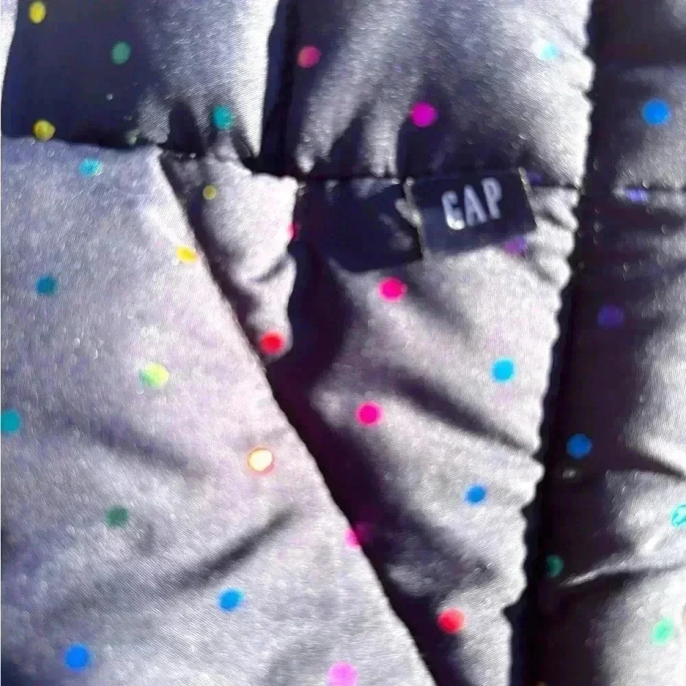 Gap Kids M (8-9yo) Cold Control Water Resistant blue puffer vest.